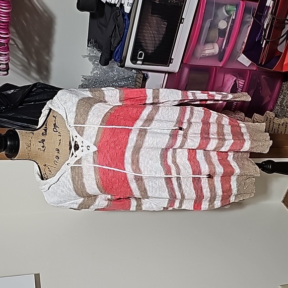 Faded Glory Sweaters - Xxl faded glory white, orange, and tan v-neck sweater.